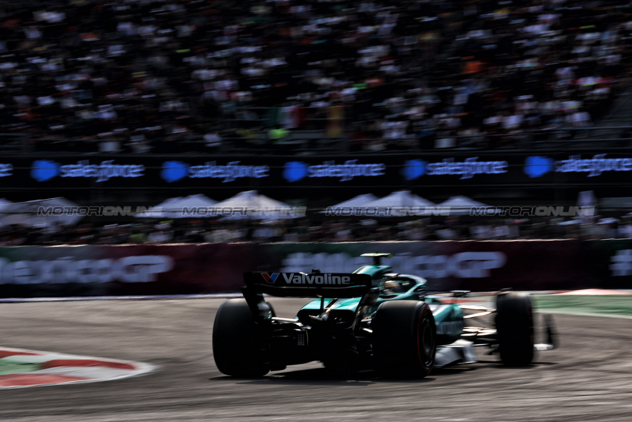 GP MESSICO, Fernando Alonso (ESP) Aston Martin F1 Team AMR24.

26.10.2024. Formula 1 World Championship, Rd 20, Mexican Grand Prix, Mexico City, Mexico, Qualifiche Day.

 - www.xpbimages.com, EMail: requests@xpbimages.com © Copyright: Coates / XPB Images