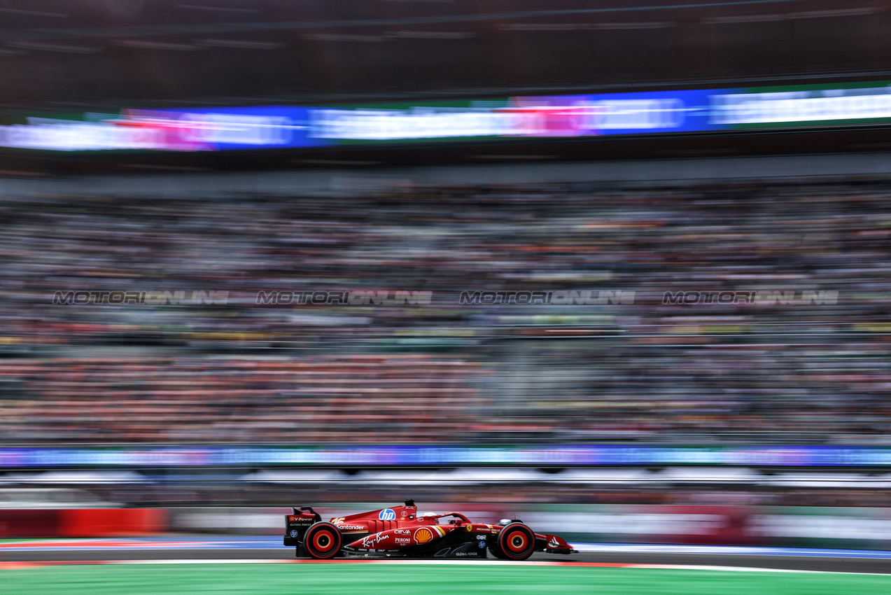 GP MESSICO, Charles Leclerc (MON) Ferrari SF-24.

26.10.2024. Formula 1 World Championship, Rd 20, Mexican Grand Prix, Mexico City, Mexico, Qualifiche Day.

- www.xpbimages.com, EMail: requests@xpbimages.com © Copyright: Charniaux / XPB Images