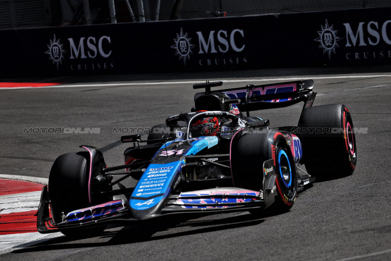 GP MESSICO, Esteban Ocon (FRA) Alpine F1 Team A524.

25.10.2024. Formula 1 World Championship, Rd 20, Mexican Grand Prix, Mexico City, Mexico, Practice Day.

- www.xpbimages.com, EMail: requests@xpbimages.com © Copyright: Moy / XPB Images