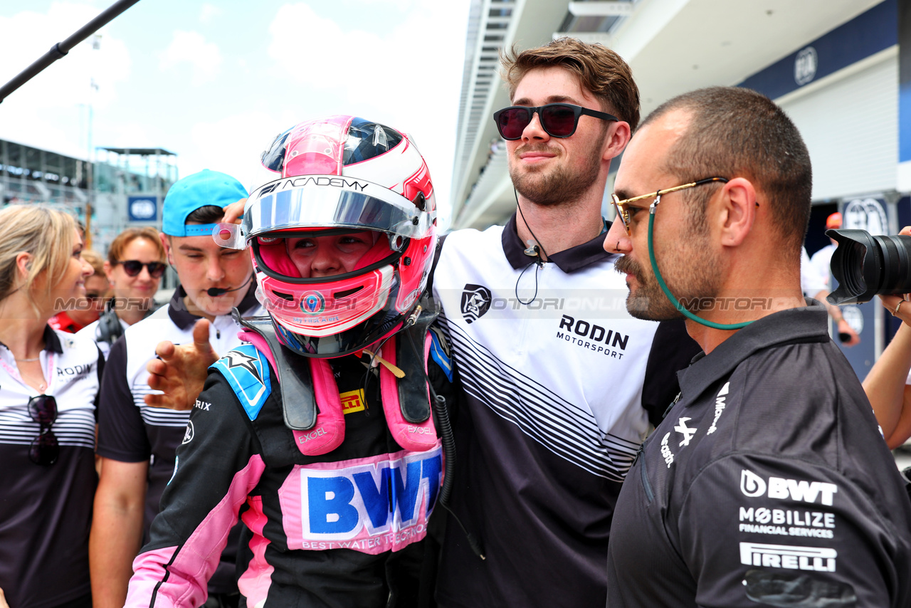 GP MIAMI, Gara winner Abbi Pulling (GBR) Rodin Motorsport celebrates in parc ferme.

05.05.2024. FIA Formula Academy, Rd 2, Gara 2, Miami, Florida, USA, Domenica.

- www.xpbimages.com, EMail: requests@xpbimages.com Copyright: XPB Images