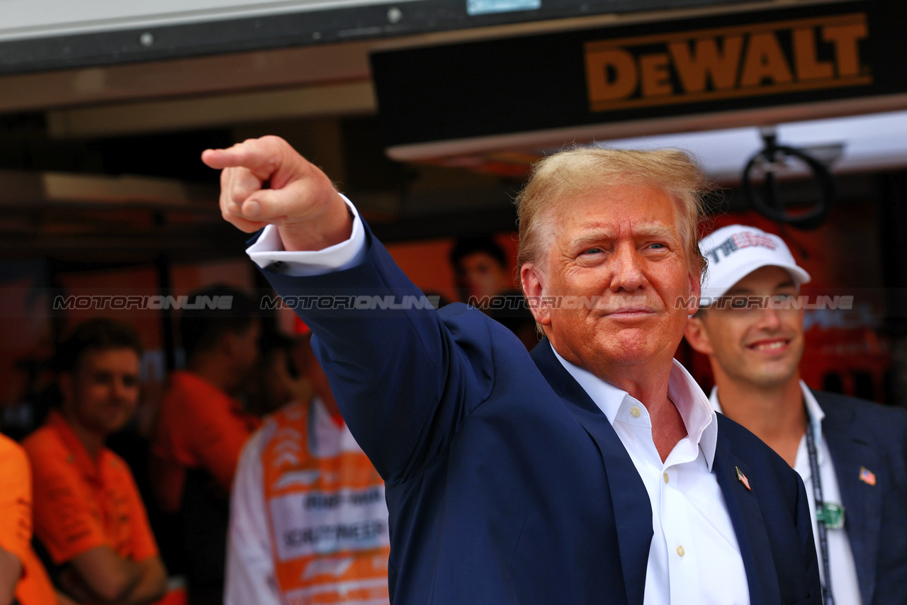 GP MIAMI, Donald Trump (USA) Politician e Businesman.

05.05.2024. Formula 1 World Championship, Rd 6, Miami Grand Prix, Miami, Florida, USA, Gara Day.

 - www.xpbimages.com, EMail: requests@xpbimages.com © Copyright: Coates / XPB Images