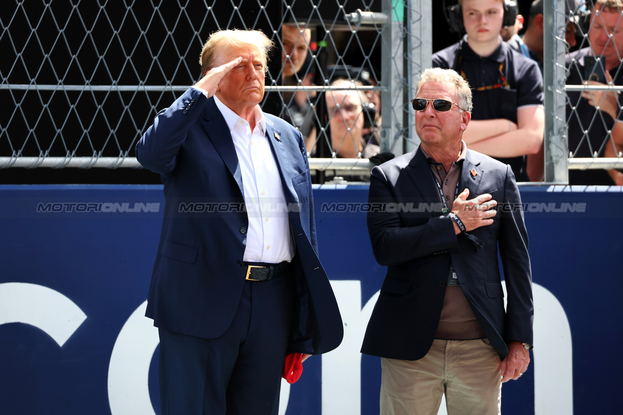 GP MIAMI, Donald Trump (USA) Politician e Businesman on the grid.

05.05.2024. Formula 1 World Championship, Rd 6, Miami Grand Prix, Miami, Florida, USA, Gara Day.

- www.xpbimages.com, EMail: requests@xpbimages.com © Copyright: Moy / XPB Images