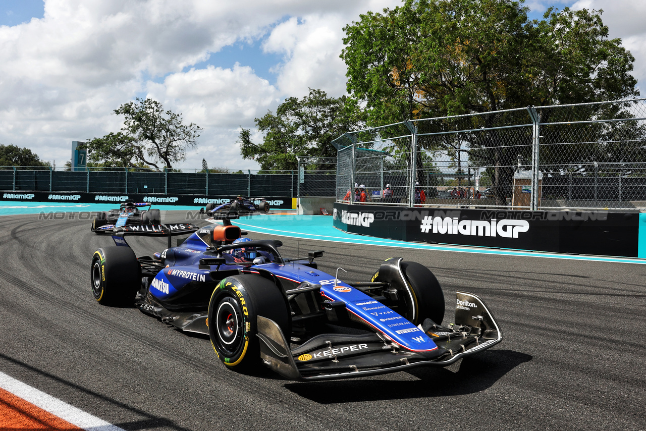 GP MIAMI, Alexander Albon (THA) Williams Racing FW46.

05.05.2024. Formula 1 World Championship, Rd 6, Miami Grand Prix, Miami, Florida, USA, Gara Day.

- www.xpbimages.com, EMail: requests@xpbimages.com © Copyright: Bearne / XPB Images