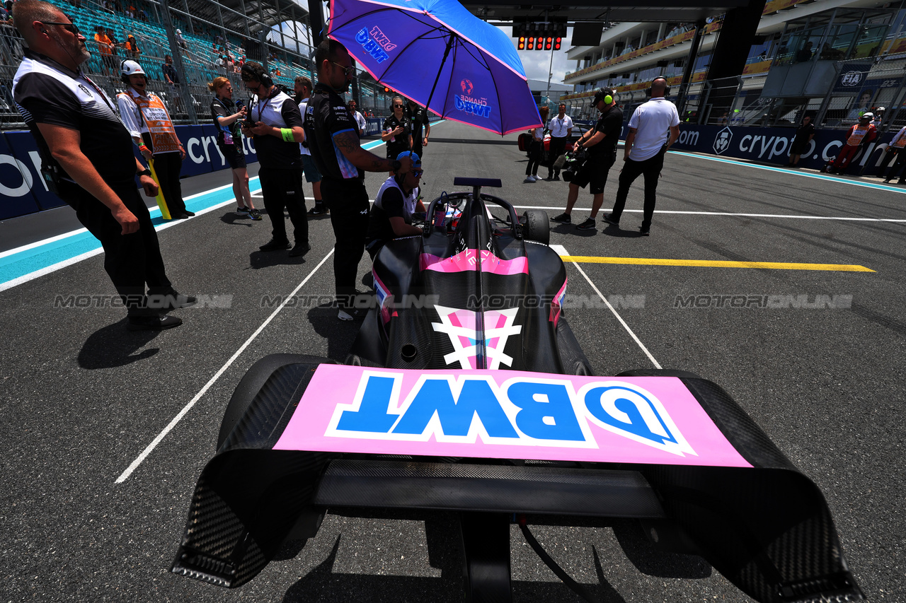 GP MIAMI, Abbi Pulling (GBR) Rodin Motorsport on the grid.

05.05.2024. FIA Formula Academy, Rd 2, Gara 2, Miami, Florida, USA, Domenica.

- www.xpbimages.com, EMail: requests@xpbimages.com Copyright: XPB Images