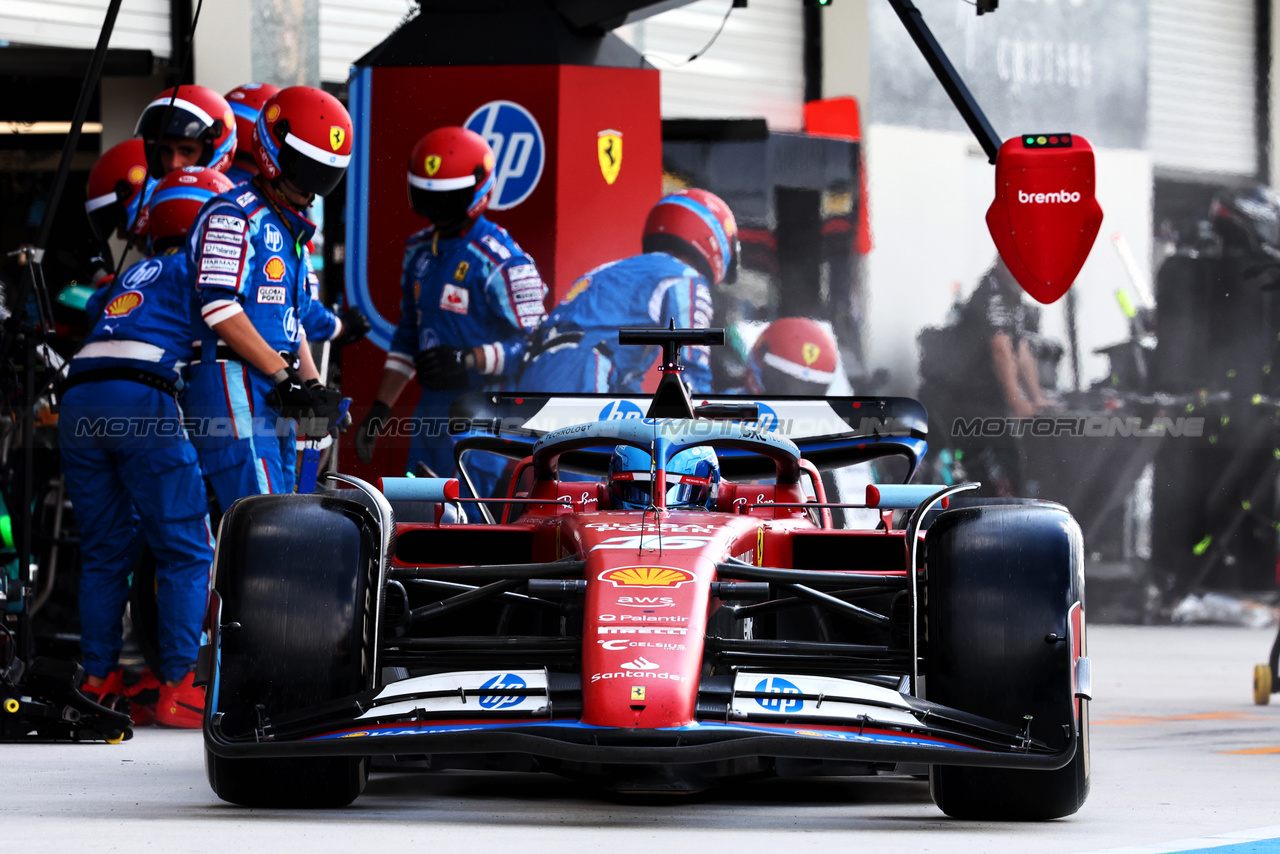 GP MIAMI, Charles Leclerc (MON) Ferrari SF-24 makes a pit stop.

05.05.2024. Formula 1 World Championship, Rd 6, Miami Grand Prix, Miami, Florida, USA, Gara Day.

- www.xpbimages.com, EMail: requests@xpbimages.com © Copyright: Charniaux / XPB Images