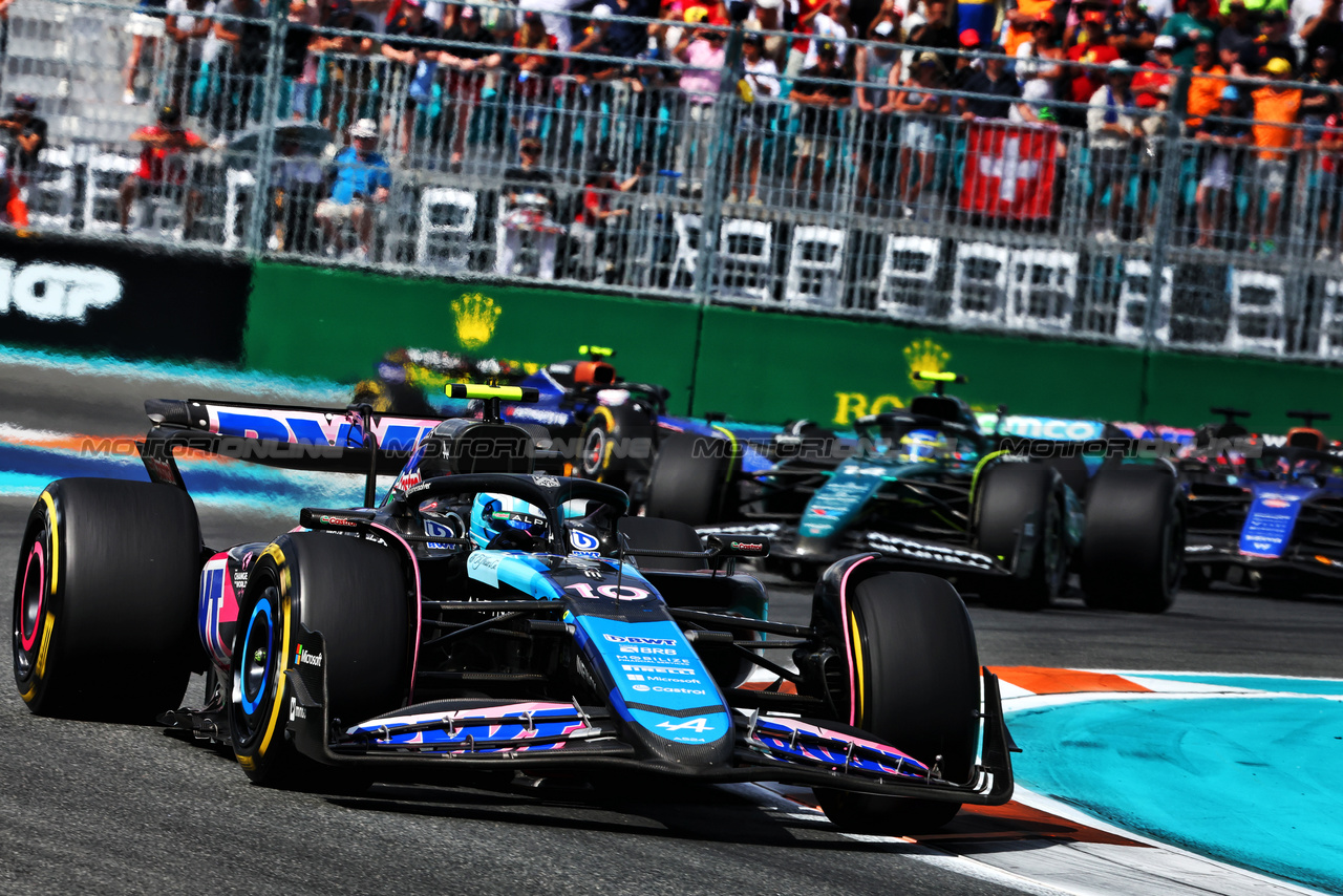 GP MIAMI, Pierre Gasly (FRA) Alpine F1 Team A524.

05.05.2024. Formula 1 World Championship, Rd 6, Miami Grand Prix, Miami, Florida, USA, Gara Day.

- www.xpbimages.com, EMail: requests@xpbimages.com © Copyright: Charniaux / XPB Images