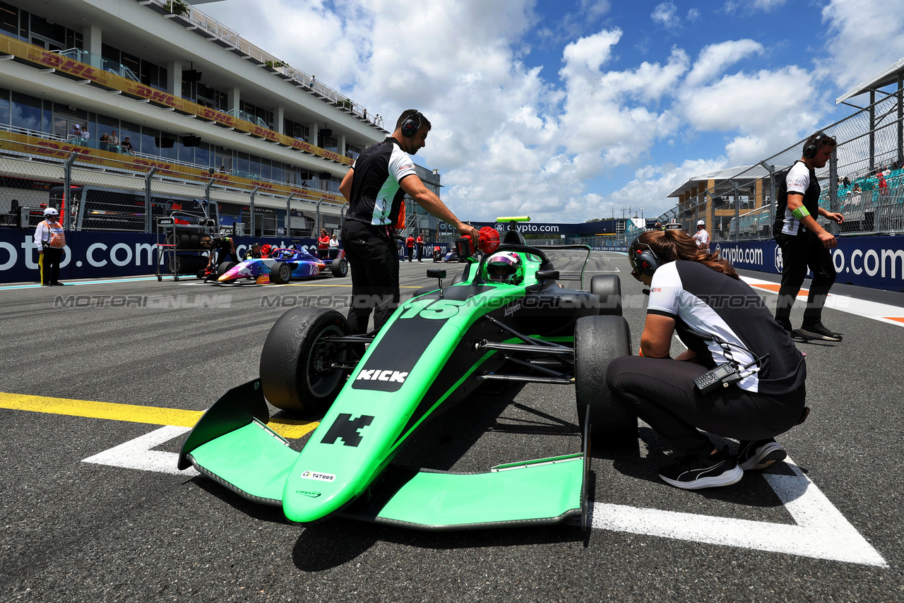 GP MIAMI, Carrie Schreiner (GER) Campos Racing on the grid.

05.05.2024. FIA Formula Academy, Rd 2, Gara 2, Miami, Florida, USA, Domenica.

- www.xpbimages.com, EMail: requests@xpbimages.com Copyright: XPB Images