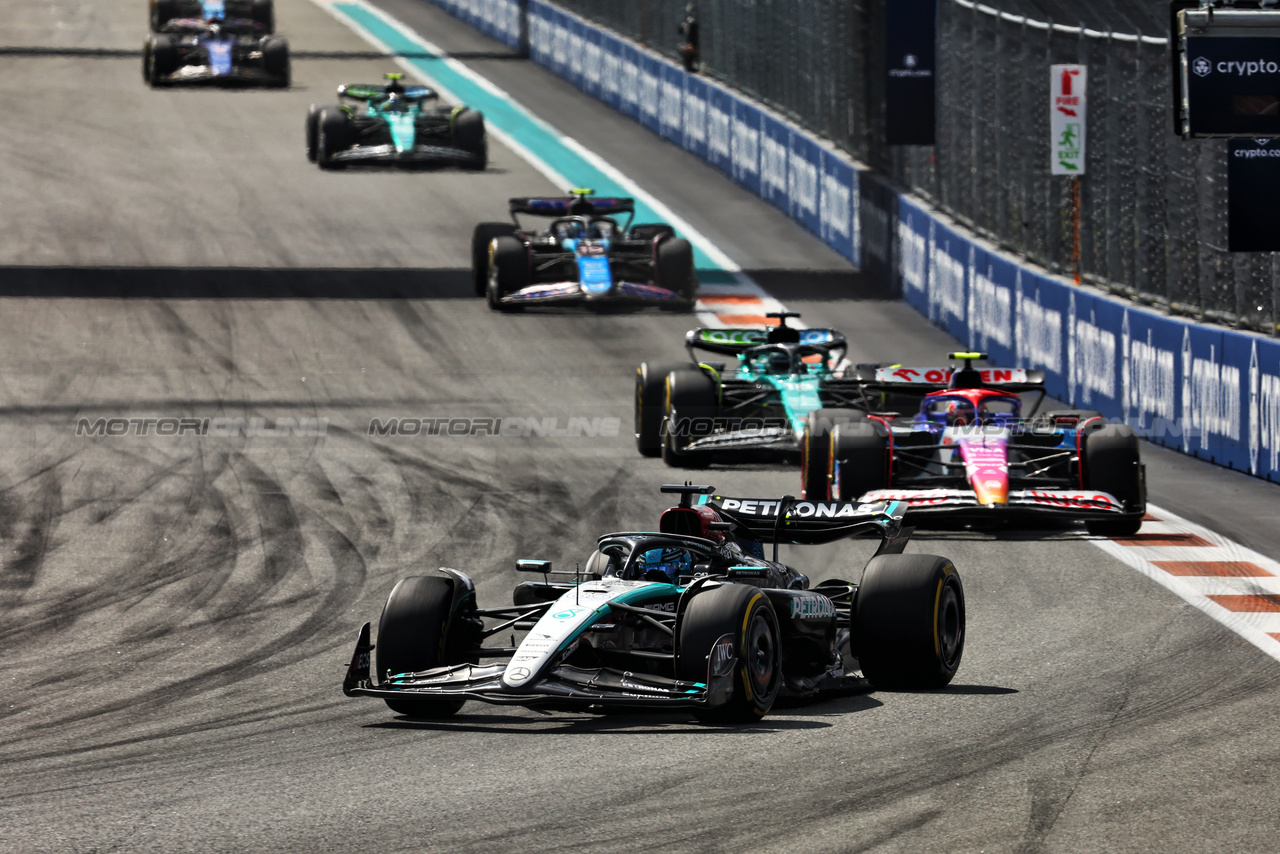 GP MIAMI, George Russell (GBR) Mercedes AMG F1 W15.

05.05.2024. Formula 1 World Championship, Rd 6, Miami Grand Prix, Miami, Florida, USA, Gara Day.

 - www.xpbimages.com, EMail: requests@xpbimages.com © Copyright: Staley / XPB Images