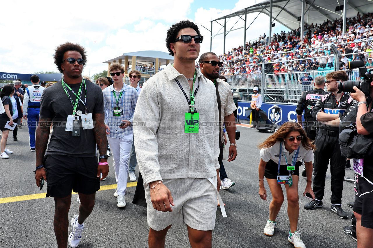 GP MIAMI, griglia VIPs.

05.05.2024. Formula 1 World Championship, Rd 6, Miami Grand Prix, Miami, Florida, USA, Gara Day.

- www.xpbimages.com, EMail: requests@xpbimages.com © Copyright: Moy / XPB Images