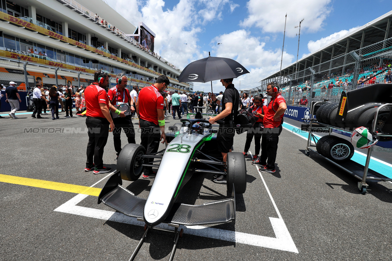 GP MIAMI, Doriane Pin (FRA) Prema Racing on the grid.

05.05.2024. FIA Formula Academy, Rd 2, Gara 2, Miami, Florida, USA, Domenica.

- www.xpbimages.com, EMail: requests@xpbimages.com Copyright: XPB Images