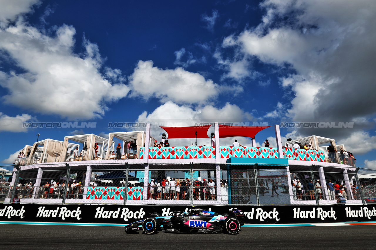 GP MIAMI, Pierre Gasly (FRA) Alpine F1 Team A524.

05.05.2024. Formula 1 World Championship, Rd 6, Miami Grand Prix, Miami, Florida, USA, Gara Day.

 - www.xpbimages.com, EMail: requests@xpbimages.com © Copyright: Coates / XPB Images