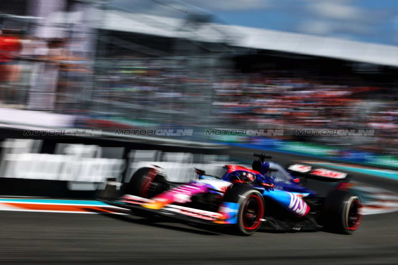 GP MIAMI, Daniel Ricciardo (AUS) RB VCARB 01.

05.05.2024. Formula 1 World Championship, Rd 6, Miami Grand Prix, Miami, Florida, USA, Gara Day.

 - www.xpbimages.com, EMail: requests@xpbimages.com © Copyright: Coates / XPB Images