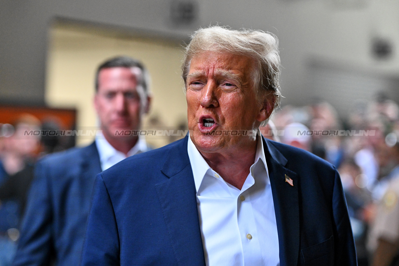 GP MIAMI, Donald Trump (USA) Politician e Businesman.

05.05.2024. Formula 1 World Championship, Rd 6, Miami Grand Prix, Miami, Florida, USA, Gara Day.

- www.xpbimages.com, EMail: requests@xpbimages.com © Copyright: Price / XPB Images