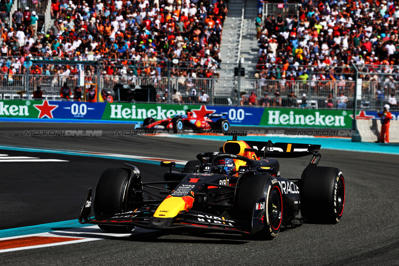 GP MIAMI, Max Verstappen (NLD) Red Bull Racing RB20.

05.05.2024. Formula 1 World Championship, Rd 6, Miami Grand Prix, Miami, Florida, USA, Gara Day.

 - www.xpbimages.com, EMail: requests@xpbimages.com © Copyright: Coates / XPB Images