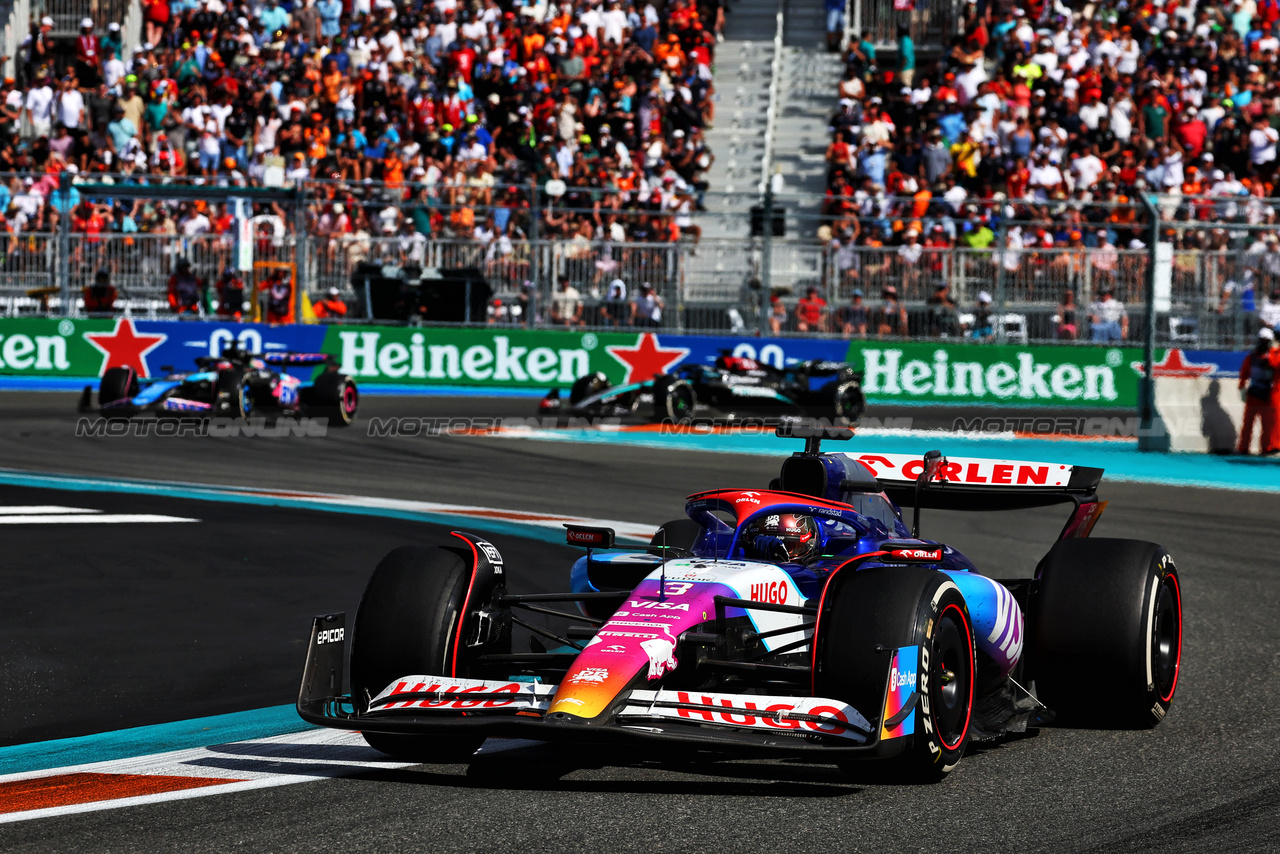 GP MIAMI, Daniel Ricciardo (AUS) RB VCARB 01.

05.05.2024. Formula 1 World Championship, Rd 6, Miami Grand Prix, Miami, Florida, USA, Gara Day.

 - www.xpbimages.com, EMail: requests@xpbimages.com © Copyright: Coates / XPB Images