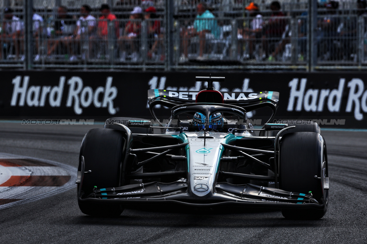 GP MIAMI, George Russell (GBR) Mercedes AMG F1 W15.

05.05.2024. Formula 1 World Championship, Rd 6, Miami Grand Prix, Miami, Florida, USA, Gara Day.

 - www.xpbimages.com, EMail: requests@xpbimages.com © Copyright: Coates / XPB Images