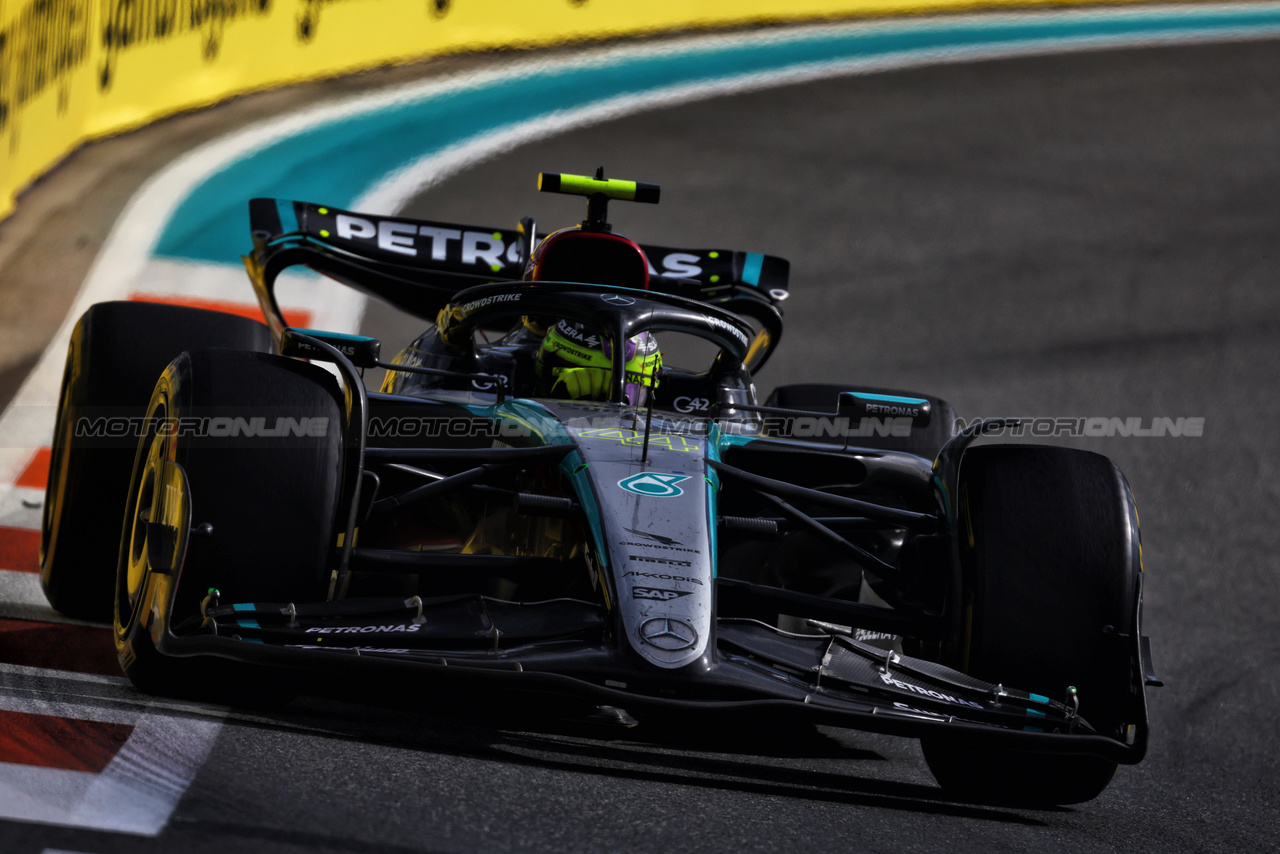 GP MIAMI, Lewis Hamilton (GBR) Mercedes AMG F1 W15.

05.05.2024. Formula 1 World Championship, Rd 6, Miami Grand Prix, Miami, Florida, USA, Gara Day.

 - www.xpbimages.com, EMail: requests@xpbimages.com © Copyright: Coates / XPB Images