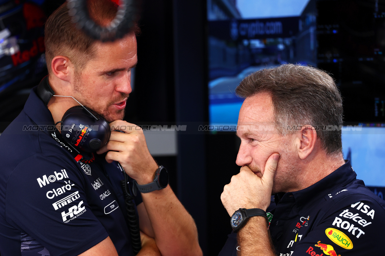 GP MIAMI, Christian Horner (GBR) Red Bull Racing Team Principal.

05.05.2024. Formula 1 World Championship, Rd 6, Miami Grand Prix, Miami, Florida, USA, Gara Day.

 - www.xpbimages.com, EMail: requests@xpbimages.com © Copyright: Coates / XPB Images