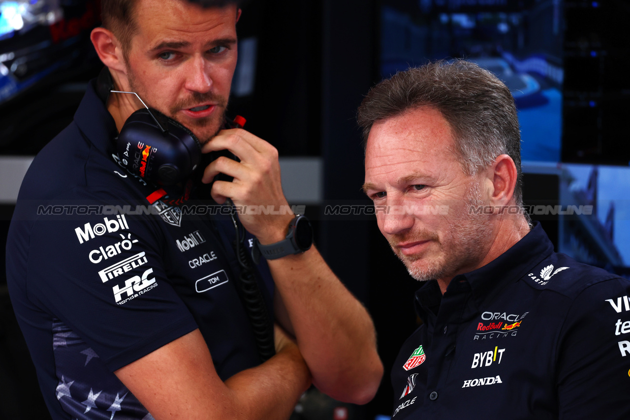 GP MIAMI, Christian Horner (GBR) Red Bull Racing Team Principal.

05.05.2024. Formula 1 World Championship, Rd 6, Miami Grand Prix, Miami, Florida, USA, Gara Day.

 - www.xpbimages.com, EMail: requests@xpbimages.com © Copyright: Coates / XPB Images