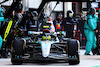 GP MIAMI, Lewis Hamilton (GBR) Mercedes AMG F1 W15 makes a pit stop.
05.05.2024. Formula 1 World Championship, Rd 6, Miami Grand Prix, Miami, Florida, USA, Gara Day.
- www.xpbimages.com, EMail: requests@xpbimages.com © Copyright: Charniaux / XPB Images