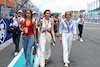 GP MIAMI, Susie Wolff (GBR) F1 Academy Managing Director on the grid (Right).
05.05.2024. FIA Formula Academy, Rd 2, Gara 2, Miami, Florida, USA, Domenica.
- www.xpbimages.com, EMail: requests@xpbimages.com Copyright: XPB Images