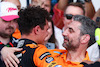 GP MIAMI, Gara winner Lando Norris (GBR) McLaren celebrates in parc ferme with Andrea Stella (ITA) McLaren Team Principal e the team.
05.05.2024. Formula 1 World Championship, Rd 6, Miami Grand Prix, Miami, Florida, USA, Gara Day.
- www.xpbimages.com, EMail: requests@xpbimages.com © Copyright: Charniaux / XPB Images