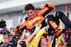 GP MIAMI, Gara winner Lando Norris (GBR) McLaren celebrates in parc ferme with the team.
05.05.2024. Formula 1 World Championship, Rd 6, Miami Grand Prix, Miami, Florida, USA, Gara Day.
- www.xpbimages.com, EMail: requests@xpbimages.com © Copyright: Charniaux / XPB Images