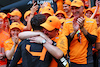 GP MIAMI, Gara winner Lando Norris (GBR) McLaren celebrates with the team.
05.05.2024. Formula 1 World Championship, Rd 6, Miami Grand Prix, Miami, Florida, USA, Gara Day.
 - www.xpbimages.com, EMail: requests@xpbimages.com © Copyright: Coates / XPB Images