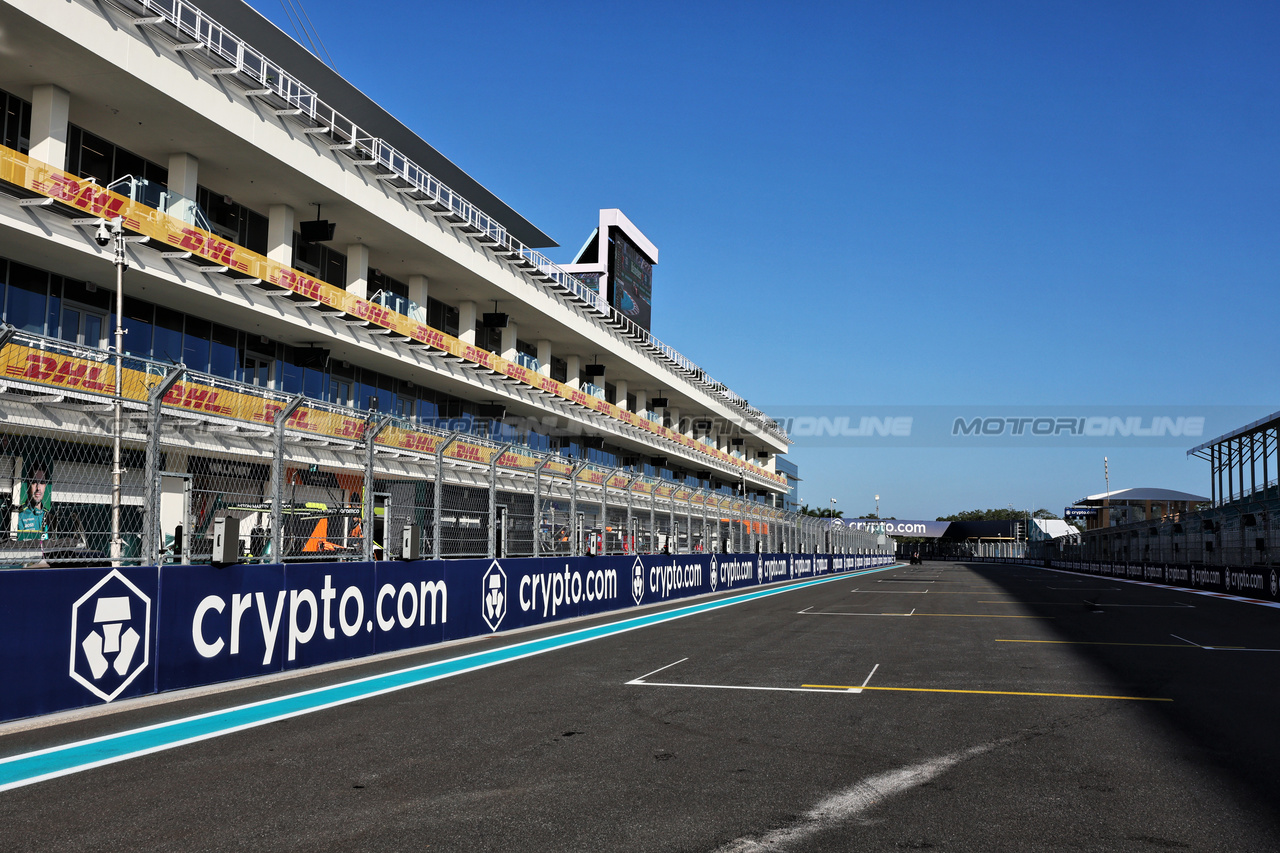 GP MIAMI, Circuit Atmosfera - track detail.

02.05.2024. Formula 1 World Championship, Rd 6, Miami Grand Prix, Miami, Florida, USA, Preparation Day.

- www.xpbimages.com, EMail: requests@xpbimages.com © Copyright: Moy / XPB Images