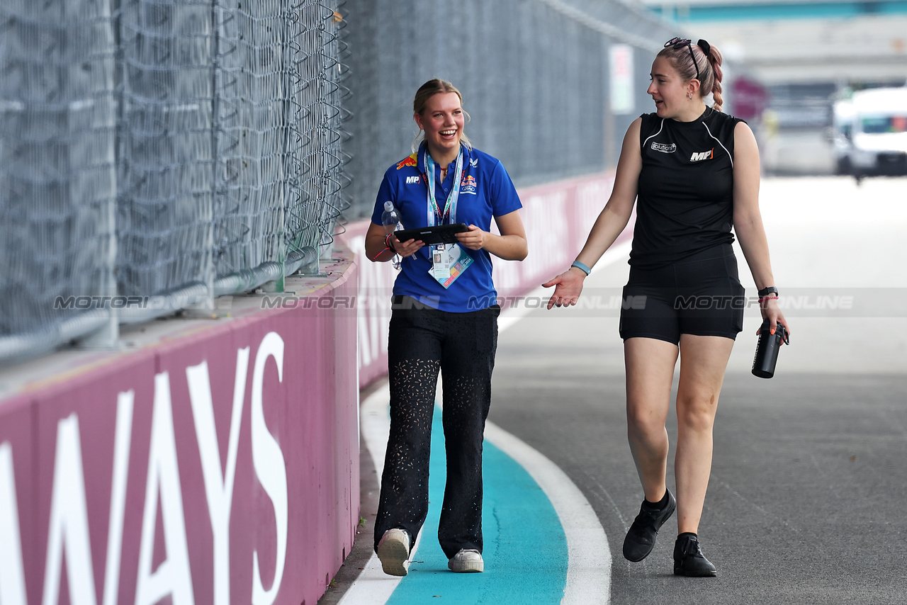 GP MIAMI, Emely De Heus (NLD) MP Motorsport.

02.05.2024. FIA Formula Academy, Rd 2, Miami, Florida, USA, Giovedi'.

- www.xpbimages.com, EMail: requests@xpbimages.com Copyright: XPB Images