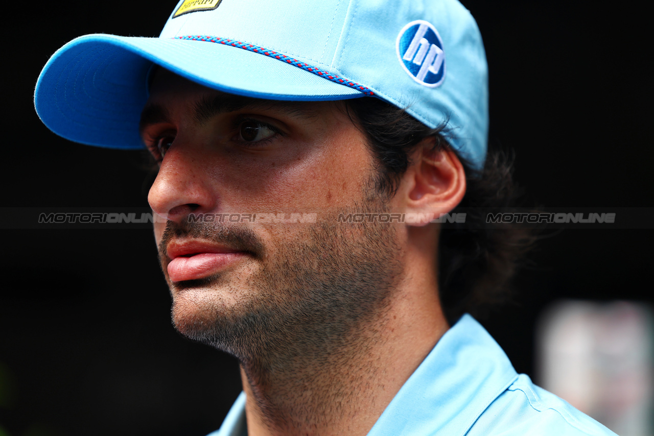 GP MIAMI, Carlos Sainz Jr (ESP) Ferrari.

02.05.2024. Formula 1 World Championship, Rd 6, Miami Grand Prix, Miami, Florida, USA, Preparation Day.

 - www.xpbimages.com, EMail: requests@xpbimages.com © Copyright: Staley / XPB Images