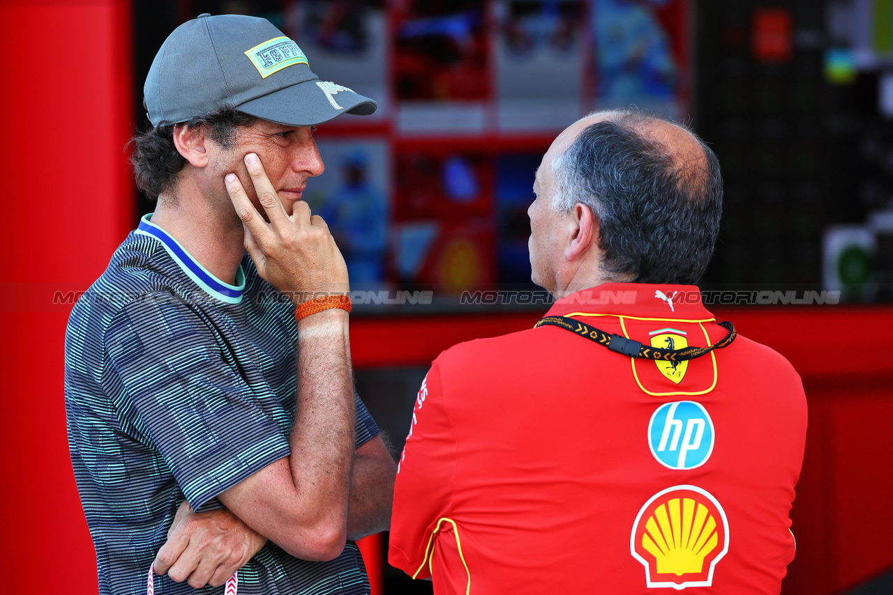 GP MIAMI, (L to R): John Elkann (ITA) FIAT Chrysler Automobiles Chairman with Frederic Vasseur (FRA) Ferrari Team Principal.

02.05.2024. Formula 1 World Championship, Rd 6, Miami Grand Prix, Miami, Florida, USA, Preparation Day.

 - www.xpbimages.com, EMail: requests@xpbimages.com © Copyright: Coates / XPB Images