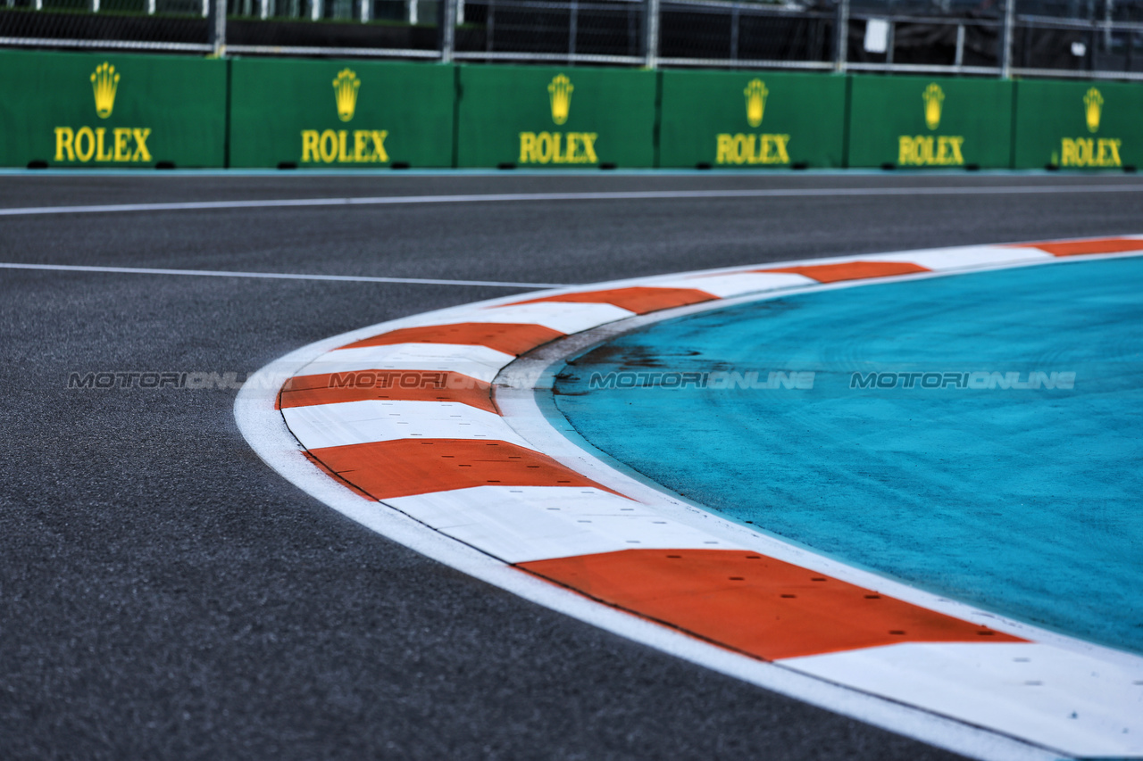 GP MIAMI, Circuit Atmosfera - track detail.

02.05.2024. Formula 1 World Championship, Rd 6, Miami Grand Prix, Miami, Florida, USA, Preparation Day.

- www.xpbimages.com, EMail: requests@xpbimages.com © Copyright: Moy / XPB Images