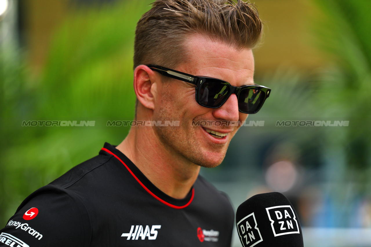 GP MIAMI, Nico Hulkenberg (GER) Haas F1 Team.

02.05.2024. Formula 1 World Championship, Rd 6, Miami Grand Prix, Miami, Florida, USA, Preparation Day.

 - www.xpbimages.com, EMail: requests@xpbimages.com © Copyright: Staley / XPB Images