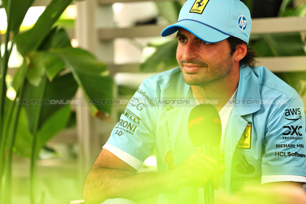 GP MIAMI, Carlos Sainz Jr (ESP) Ferrari.

02.05.2024. Formula 1 World Championship, Rd 6, Miami Grand Prix, Miami, Florida, USA, Preparation Day.

 - www.xpbimages.com, EMail: requests@xpbimages.com © Copyright: Staley / XPB Images