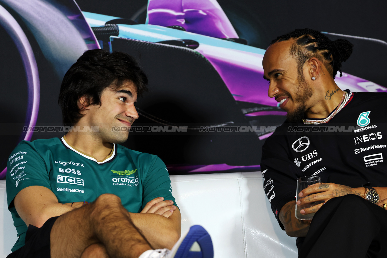 GP MIAMI, (L to R): Lance Stroll (CDN) Aston Martin F1 Team e Lewis Hamilton (GBR) Mercedes AMG F1 in the FIA Press Conference.

02.05.2024. Formula 1 World Championship, Rd 6, Miami Grand Prix, Miami, Florida, USA, Preparation Day.

- www.xpbimages.com, EMail: requests@xpbimages.com © Copyright: Bearne / XPB Images