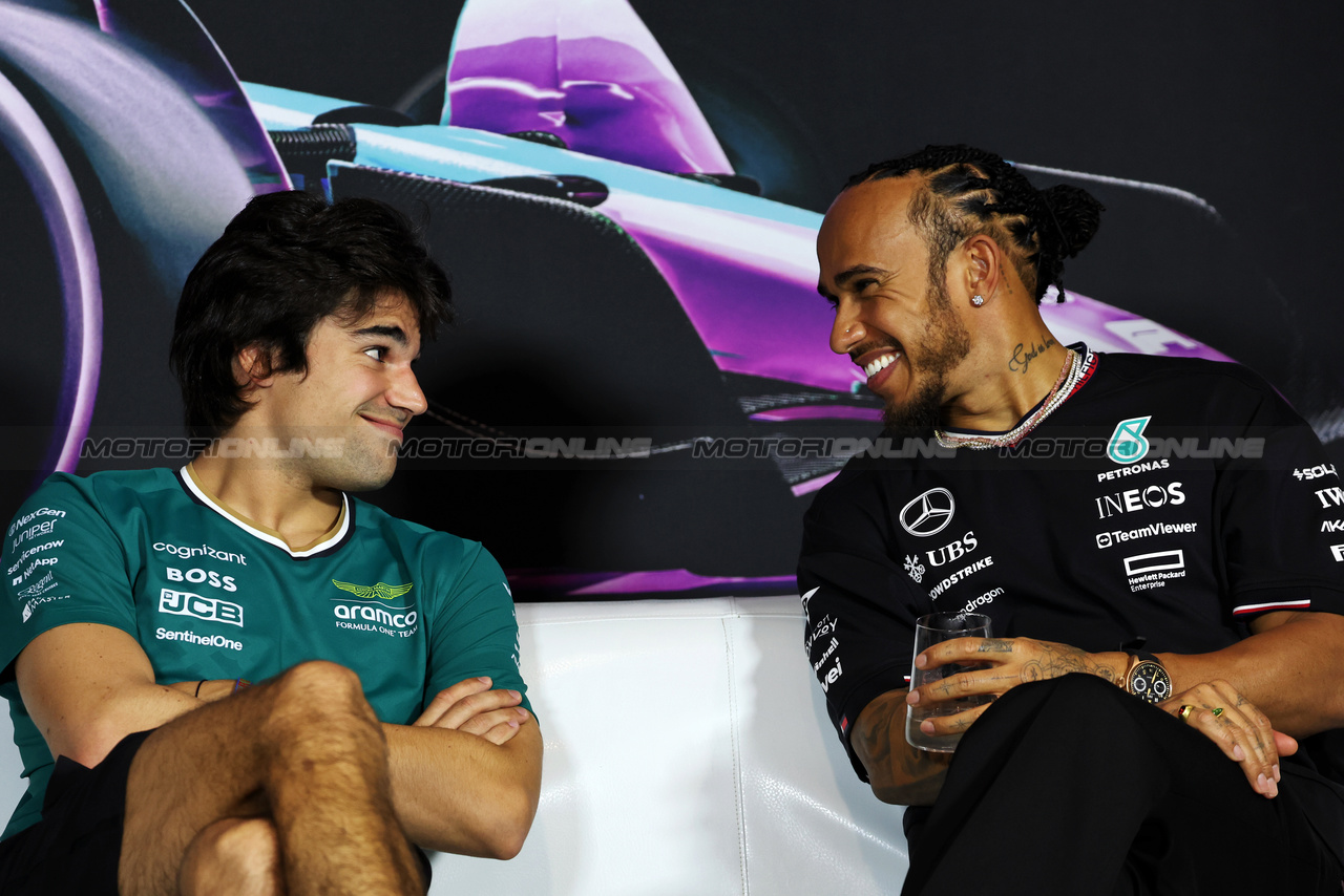 GP MIAMI, (L to R): Lance Stroll (CDN) Aston Martin F1 Team e Lewis Hamilton (GBR) Mercedes AMG F1 in the FIA Press Conference.

02.05.2024. Formula 1 World Championship, Rd 6, Miami Grand Prix, Miami, Florida, USA, Preparation Day.

- www.xpbimages.com, EMail: requests@xpbimages.com © Copyright: Bearne / XPB Images