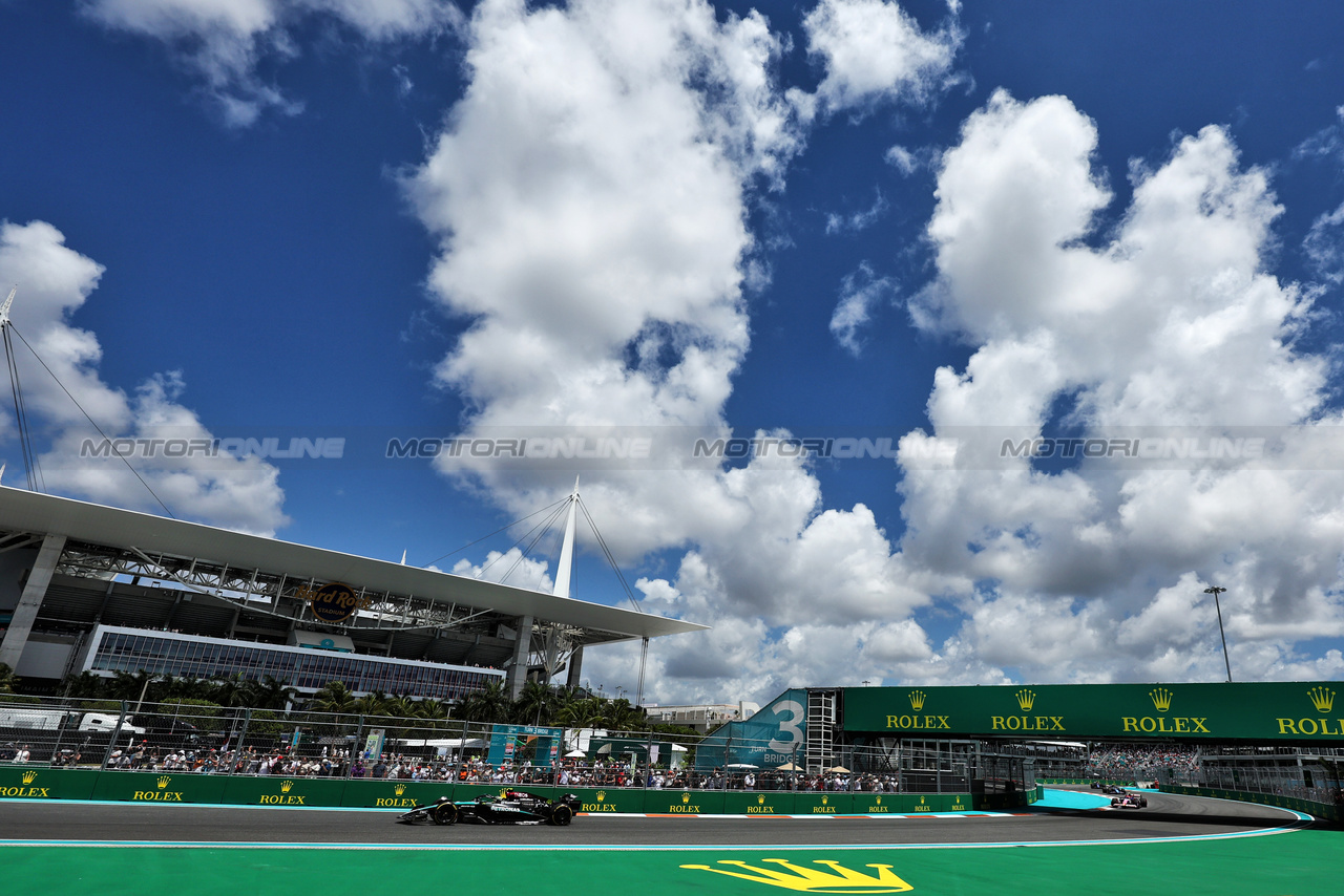 GP MIAMI, Lewis Hamilton (GBR) Mercedes AMG F1 W15.

04.05.2024. Formula 1 World Championship, Rd 6, Miami Grand Prix, Miami, Florida, USA, Sprint e Qualifiche Day.

- www.xpbimages.com, EMail: requests@xpbimages.com © Copyright: Moy / XPB Images