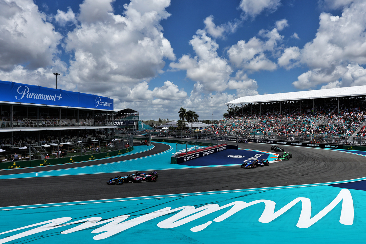 GP MIAMI, Pierre Gasly (FRA) Alpine F1 Team A524.

04.05.2024. Formula 1 World Championship, Rd 6, Miami Grand Prix, Miami, Florida, USA, Sprint e Qualifiche Day.

- www.xpbimages.com, EMail: requests@xpbimages.com © Copyright: Moy / XPB Images