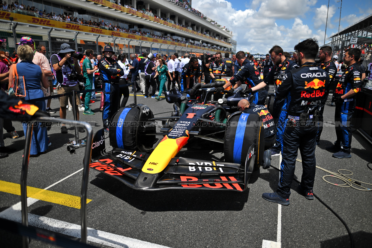 GP MIAMI, Max Verstappen (NLD) Red Bull Racing RB20 on the grid.

04.05.2024. Formula 1 World Championship, Rd 6, Miami Grand Prix, Miami, Florida, USA, Sprint e Qualifiche Day.

- www.xpbimages.com, EMail: requests@xpbimages.com © Copyright: Price / XPB Images