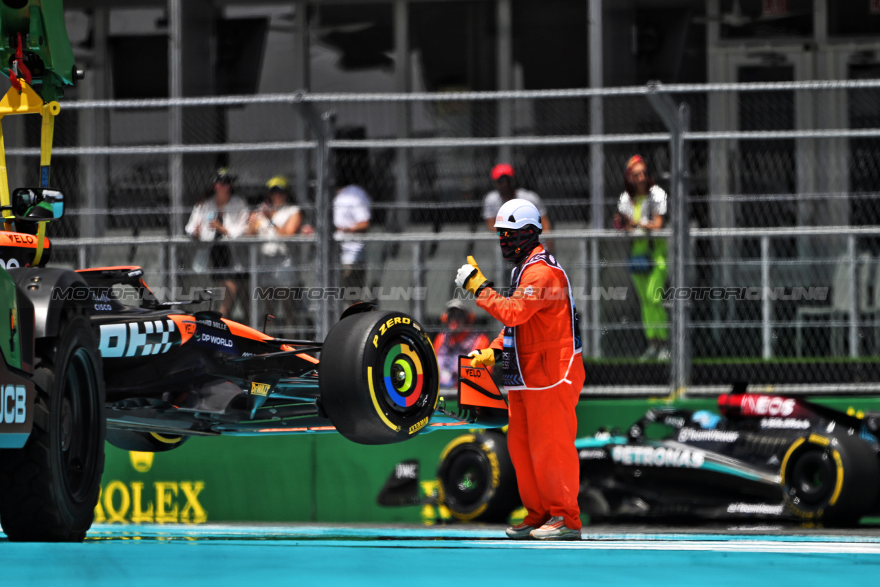 GP MIAMI, Lando Norris (GBR) McLaren MCL38 retired from Sprint.

04.05.2024. Formula 1 World Championship, Rd 6, Miami Grand Prix, Miami, Florida, USA, Sprint e Qualifiche Day.

- www.xpbimages.com, EMail: requests@xpbimages.com © Copyright: Price / XPB Images