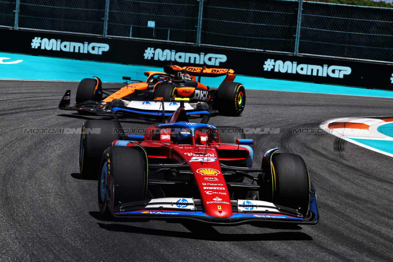 GP MIAMI, Carlos Sainz Jr (ESP) Ferrari SF-24.

04.05.2024. Formula 1 World Championship, Rd 6, Miami Grand Prix, Miami, Florida, USA, Sprint e Qualifiche Day.

 - www.xpbimages.com, EMail: requests@xpbimages.com © Copyright: Coates / XPB Images