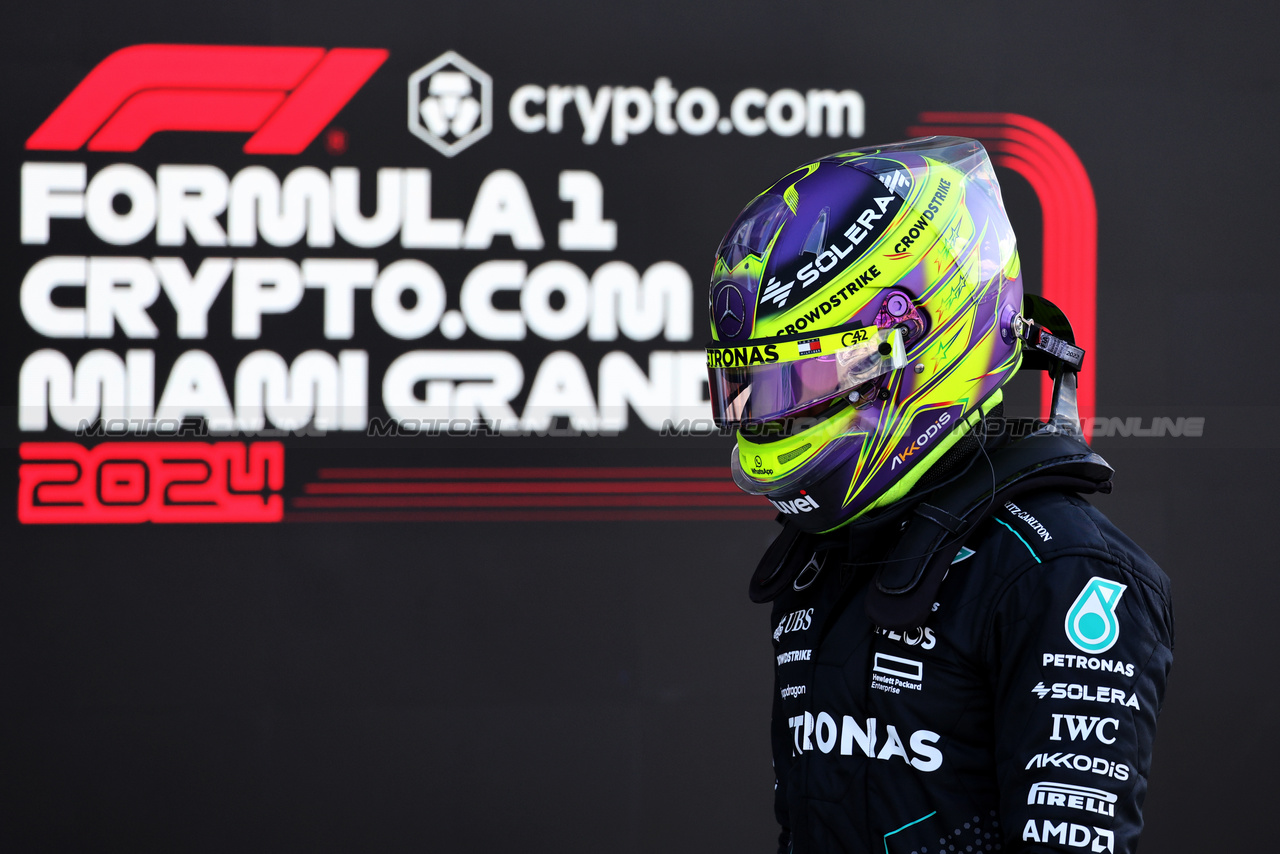 GP MIAMI, Lewis Hamilton (GBR) Mercedes AMG F1 in qualifying parc ferme.

04.05.2024. Formula 1 World Championship, Rd 6, Miami Grand Prix, Miami, Florida, USA, Sprint e Qualifiche Day.

- www.xpbimages.com, EMail: requests@xpbimages.com © Copyright: Moy / XPB Images