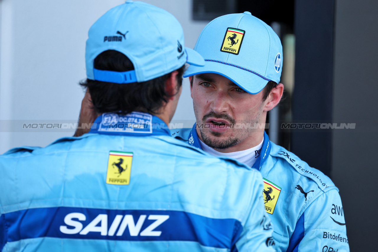 GP MIAMI, Charles Leclerc (MON) Ferrari with team mate Carlos Sainz Jr (ESP) Ferrari in qualifying parc ferme.

04.05.2024. Formula 1 World Championship, Rd 6, Miami Grand Prix, Miami, Florida, USA, Sprint e Qualifiche Day.

- www.xpbimages.com, EMail: requests@xpbimages.com © Copyright: Moy / XPB Images