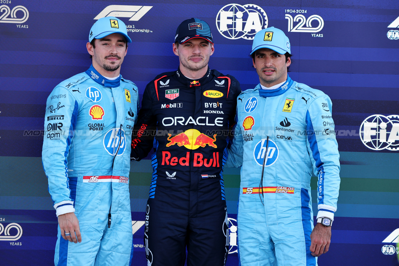 GP MIAMI, Qualifiche top three in parc ferme (L to R): Charles Leclerc (MON) Ferrari, second; Max Verstappen (NLD) Red Bull Racing, pole position; Carlos Sainz Jr (ESP) Ferrari, third.

04.05.2024. Formula 1 World Championship, Rd 6, Miami Grand Prix, Miami, Florida, USA, Sprint e Qualifiche Day.

- www.xpbimages.com, EMail: requests@xpbimages.com © Copyright: Moy / XPB Images