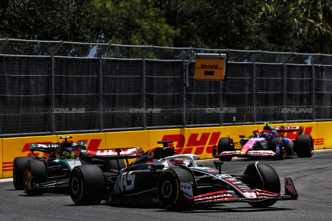 GP MIAMI, Kevin Magnussen (DEN) Haas VF-24.

04.05.2024. Formula 1 World Championship, Rd 6, Miami Grand Prix, Miami, Florida, USA, Sprint e Qualifiche Day.

 - www.xpbimages.com, EMail: requests@xpbimages.com © Copyright: Coates / XPB Images