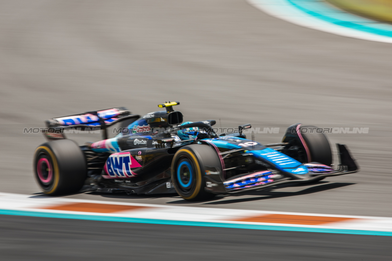 GP MIAMI, Pierre Gasly (FRA) Alpine F1 Team A524.

04.05.2024. Formula 1 World Championship, Rd 6, Miami Grand Prix, Miami, Florida, USA, Sprint e Qualifiche Day.

- www.xpbimages.com, EMail: requests@xpbimages.com © Copyright: Bearne / XPB Images