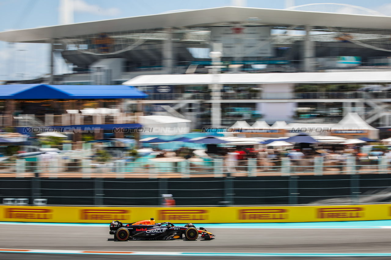 GP MIAMI, Max Verstappen (NLD) Red Bull Racing RB20.

04.05.2024. Formula 1 World Championship, Rd 6, Miami Grand Prix, Miami, Florida, USA, Sprint e Qualifiche Day.

- www.xpbimages.com, EMail: requests@xpbimages.com © Copyright: Bearne / XPB Images