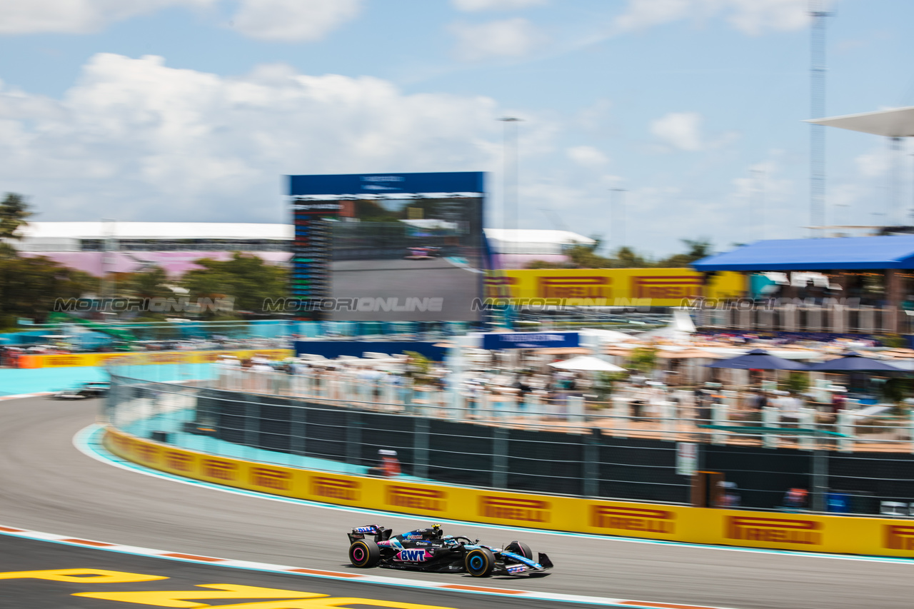 GP MIAMI, Pierre Gasly (FRA) Alpine F1 Team A524.

04.05.2024. Formula 1 World Championship, Rd 6, Miami Grand Prix, Miami, Florida, USA, Sprint e Qualifiche Day.

- www.xpbimages.com, EMail: requests@xpbimages.com © Copyright: Bearne / XPB Images