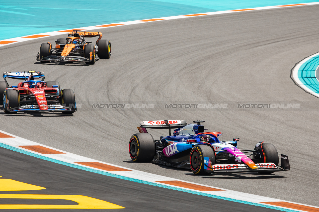 GP MIAMI, Daniel Ricciardo (AUS) RB VCARB 01.

04.05.2024. Formula 1 World Championship, Rd 6, Miami Grand Prix, Miami, Florida, USA, Sprint e Qualifiche Day.

- www.xpbimages.com, EMail: requests@xpbimages.com © Copyright: Bearne / XPB Images